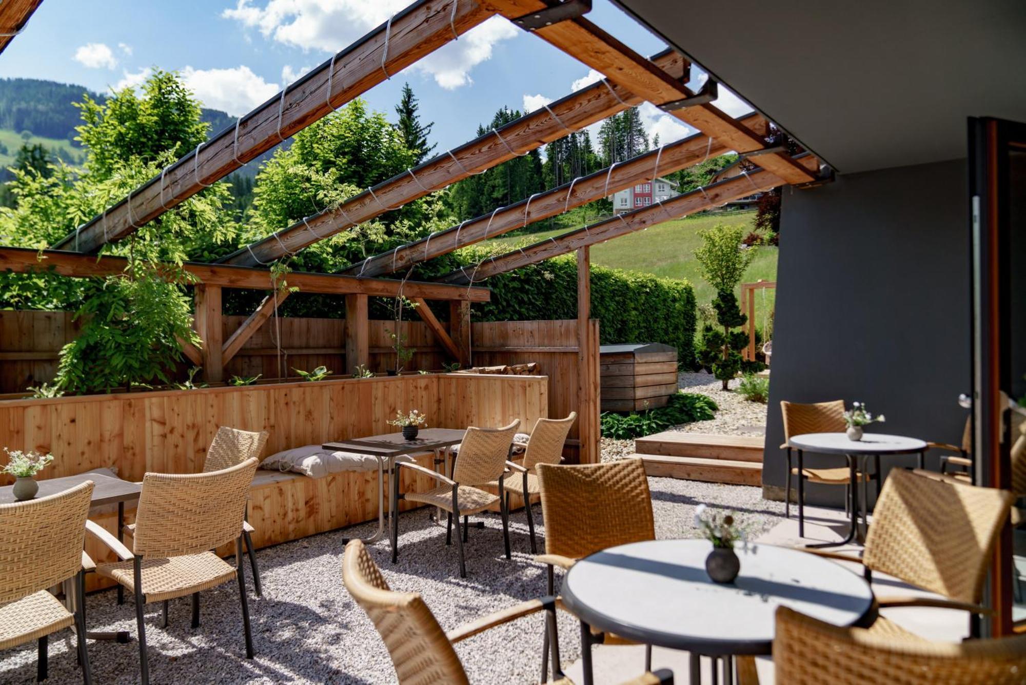 Erzherzog Johann Alpin Style Hotel - Adults Only 斯拉德明 外观 照片