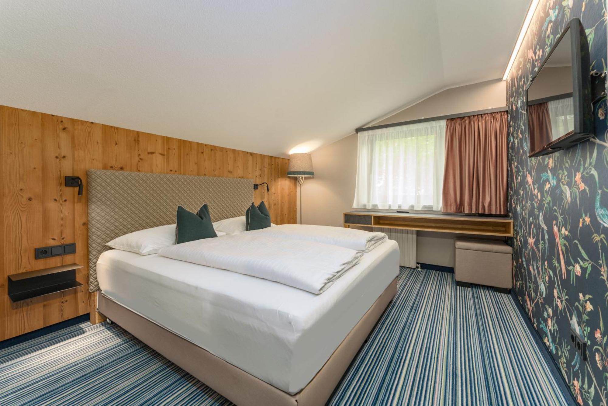 Erzherzog Johann Alpin Style Hotel - Adults Only 斯拉德明 外观 照片